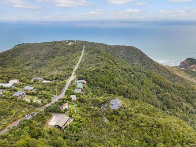 Land for sale in Piha