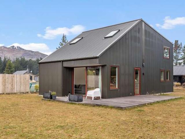 House for sale in Otakou