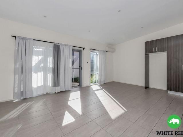 Townhouse for rent in Googong, New South Wales