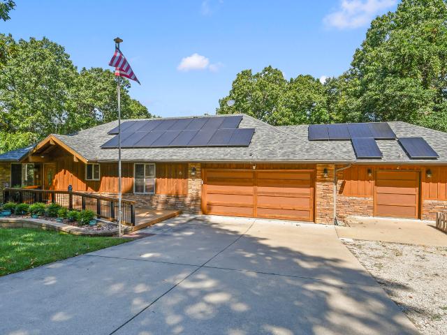 House for sale in Stone, Missouri