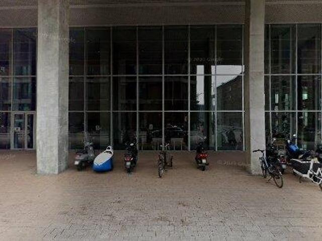 Bedrijfspand te huur in Kop van Zuid, Rotterdam