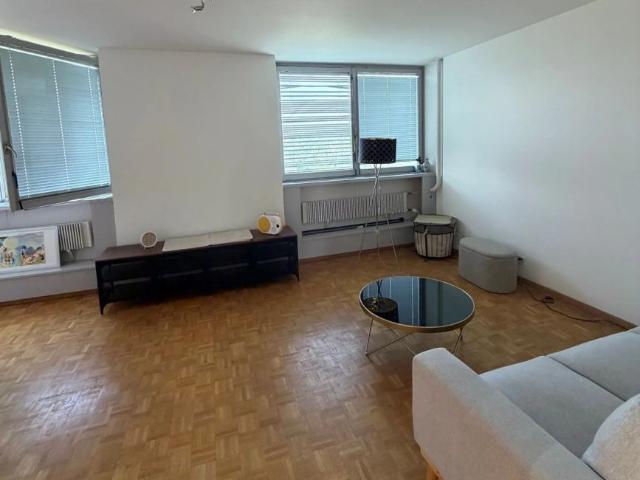 Studio mieten in Cologny