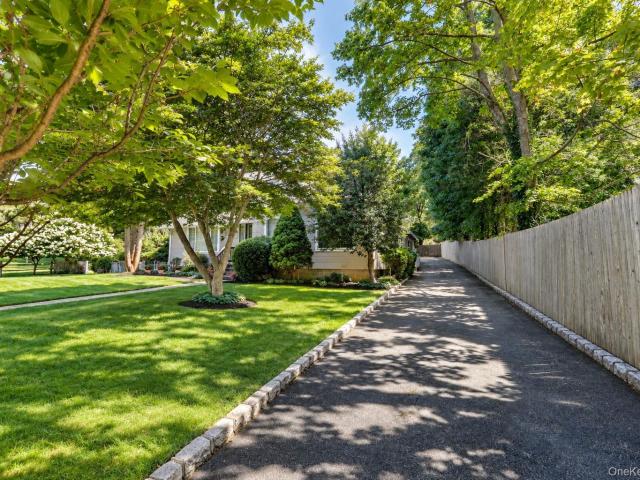 House for sale in Setauket, Town of Brookhaven