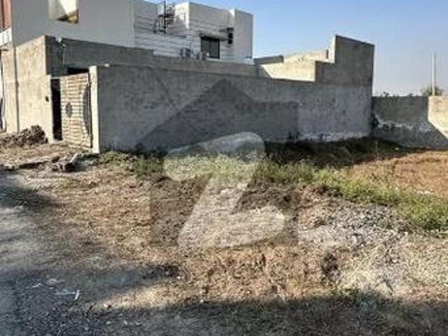 House for sale in Gujrat, Islamabad Capital Territory