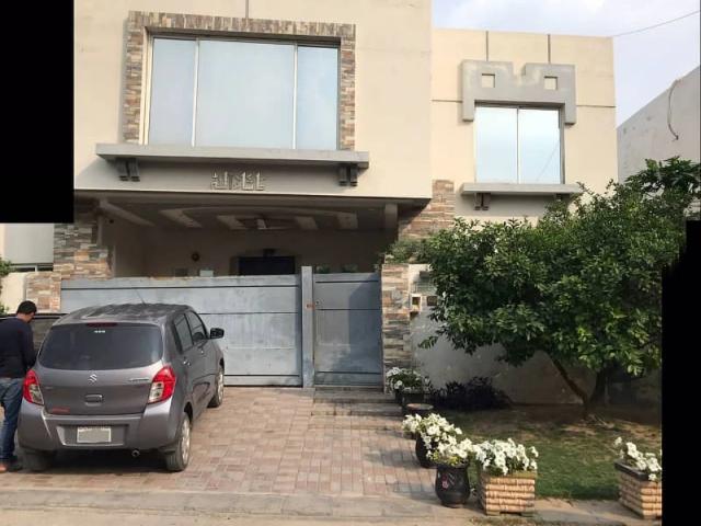 House for sale in Faisalabad, Islamabad Capital Territory
