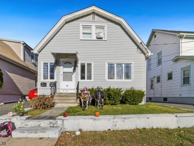 House for sale in Bloomfield, New Jersey