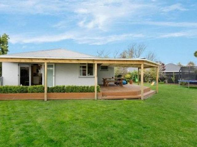 House for rent in Chaslands, Canterbury