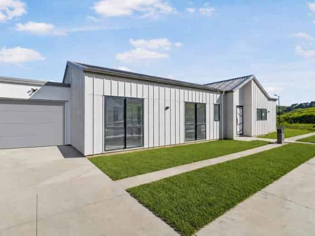 House for rent in Awhitu, Oroua County