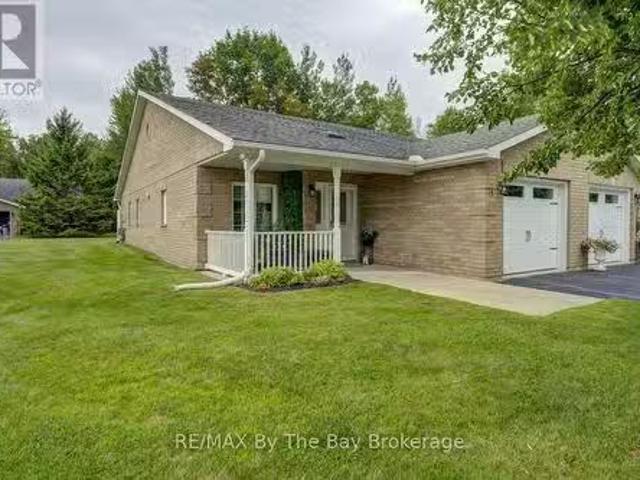 Condo for sale in Wasaga Beach, Ontario