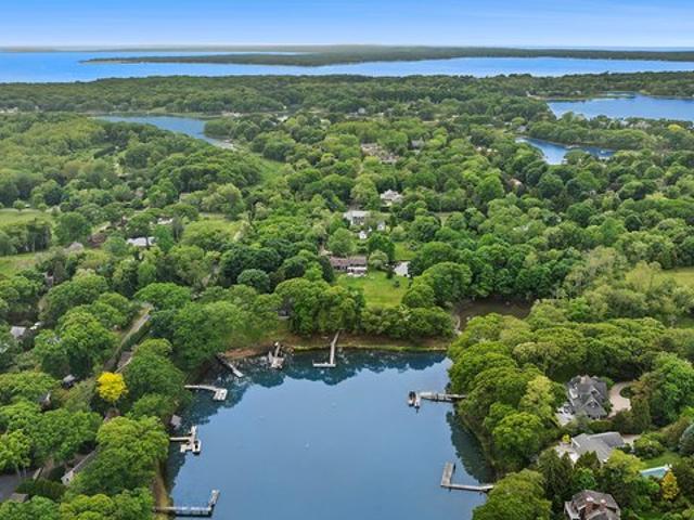 House for sale in Shelter Island, New York