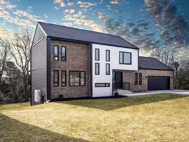 House for sale in Hammond's Plains, Nova Scotia