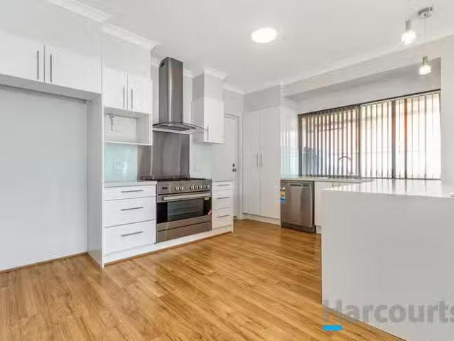 House for rent in Carramar, Western Australia