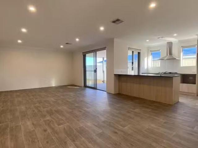 House for rent in Golden Bay