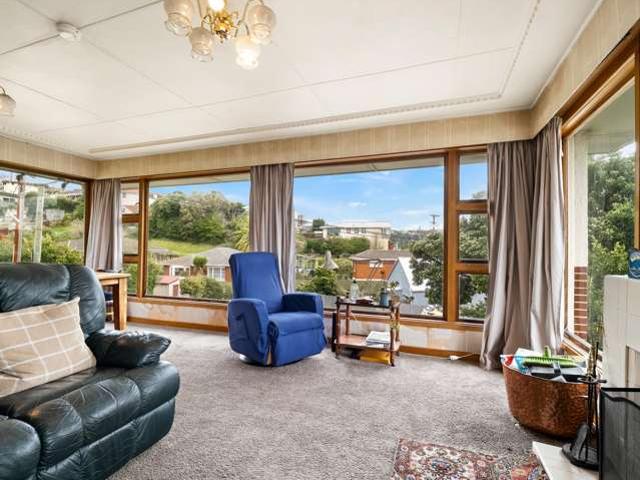 House for sale in Otakou