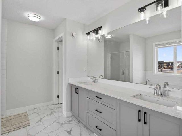 House for sale in Airdrie, Alberta