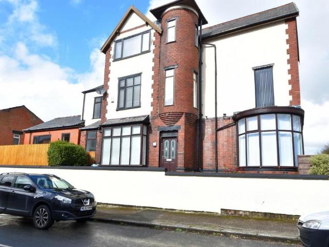 House for rent in Chesham, Bury