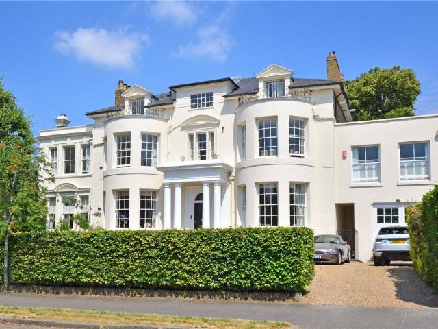 Apartment for rent in Blackheath Cator Estate, Greater London