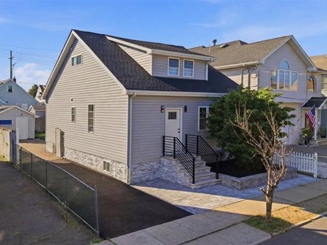 House for sale in Wallington, New Jersey