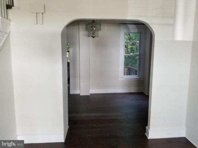 Townhouse for sale in Darby