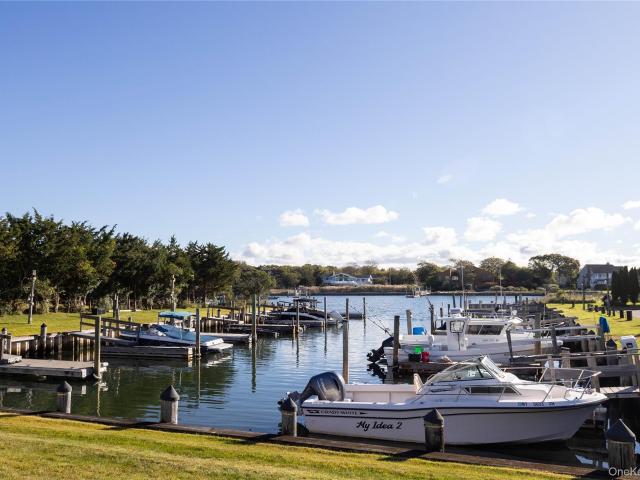 House for sale in Hampton Bays, Town of Southampton