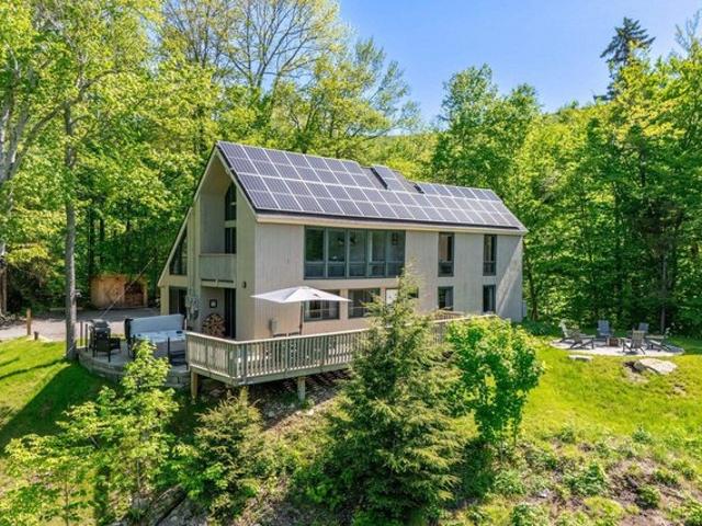 House for sale in Winhall, Bennington County
