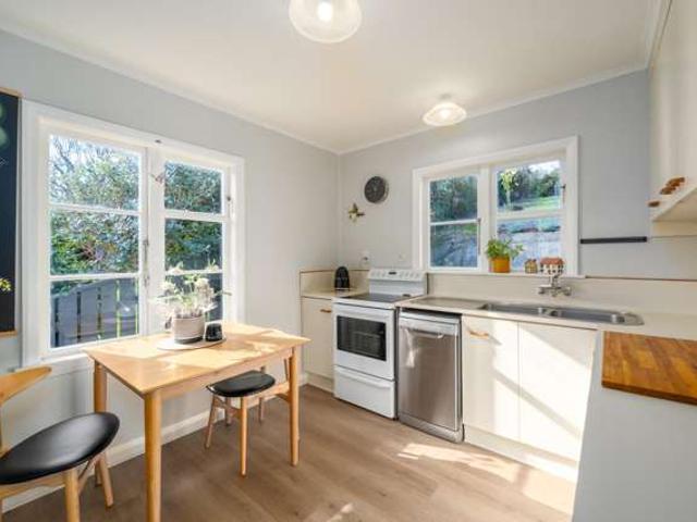 House for sale in Linden, Wellington