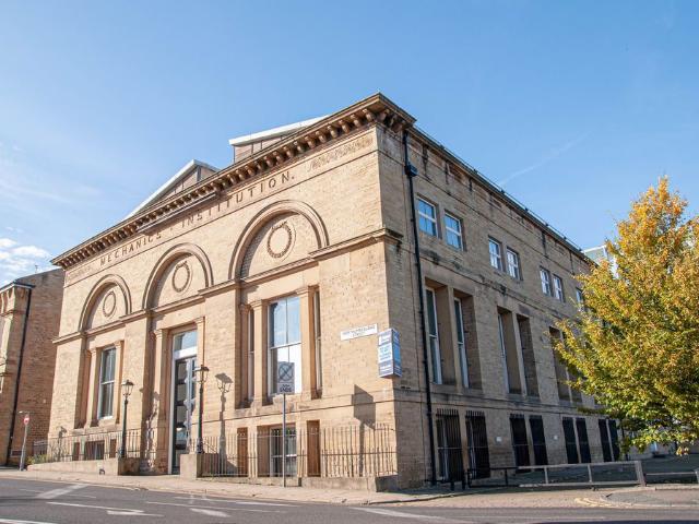 Apartment for rent in Hillhouse, Huddersfield