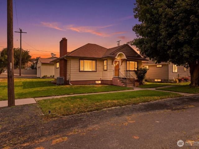 House for sale in Wilbur, Washington