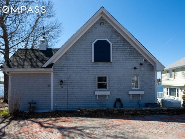 Property for rent in Oakdale, Wareham