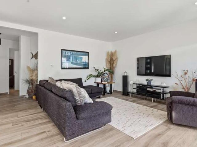 House for sale in Whangaparaoa