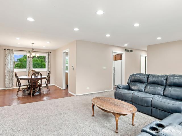 House for sale in Lake Zurich, Illinois