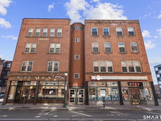 Condo for sale in New Haven, Connecticut