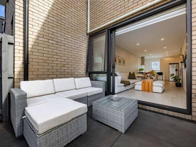 House for sale in Paremoremo