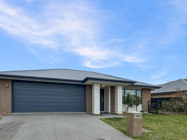 House for rent in Pegasus, Waimakariri District