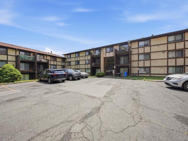Condo for sale in Rockland, New York