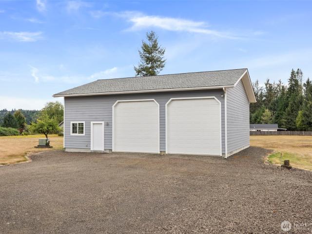 House for sale in Raymond, Washington