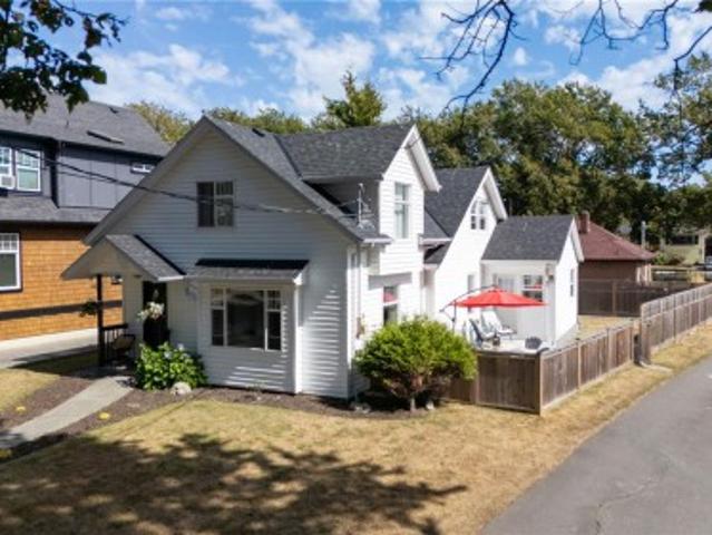 House for sale in James Bay, Victoria