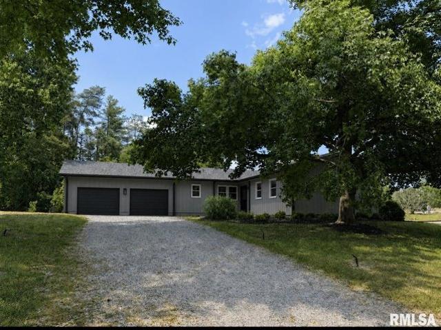 House for sale in Murphysboro, Illinois