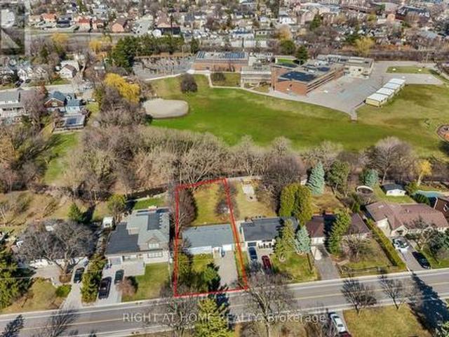 House for sale in Mississauga, Ontario
