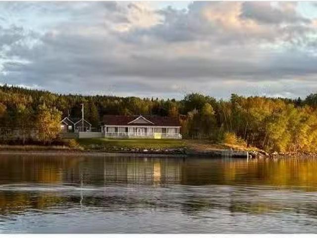 House for sale in Point Leamington, Newfoundland And Labrador