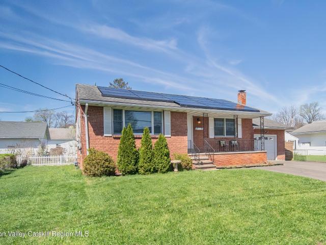 House for sale in Bloomington, New York