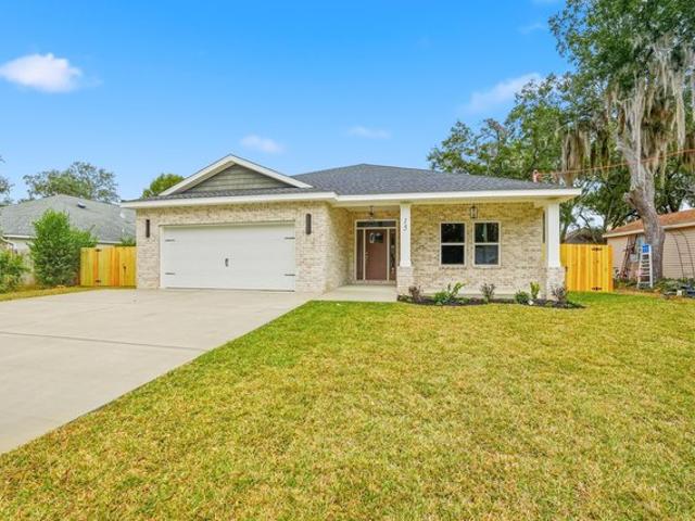 House for sale in Shalimar, Florida