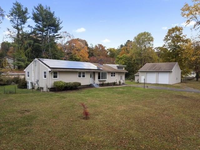 House for sale in North Branford, Connecticut