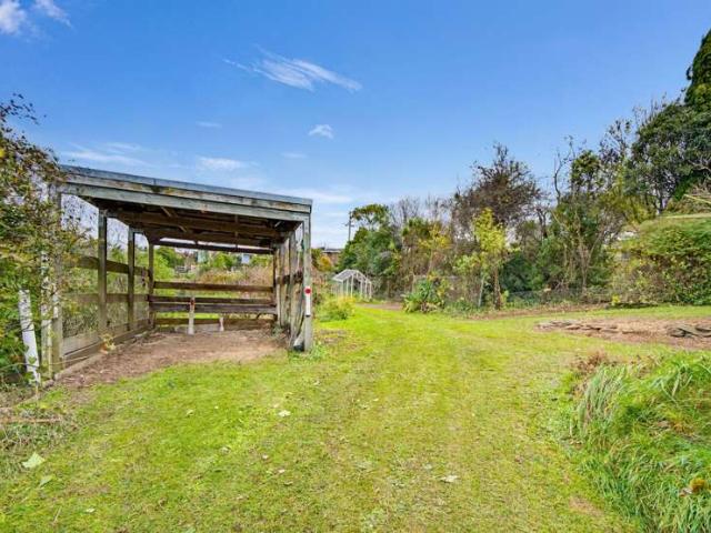 House for sale in Otakou
