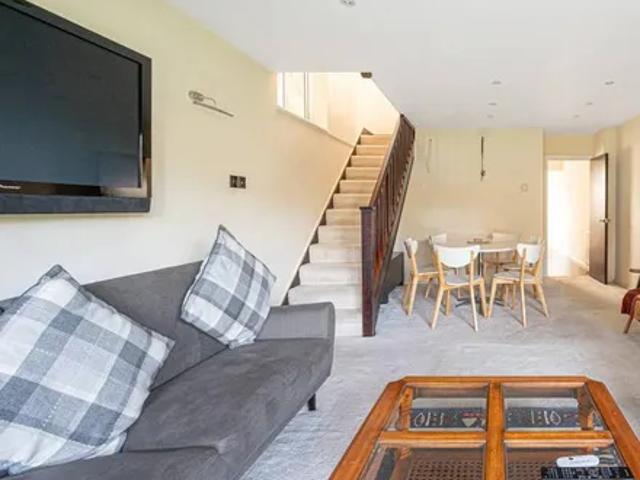 House for rent in High Barnet, Greater London