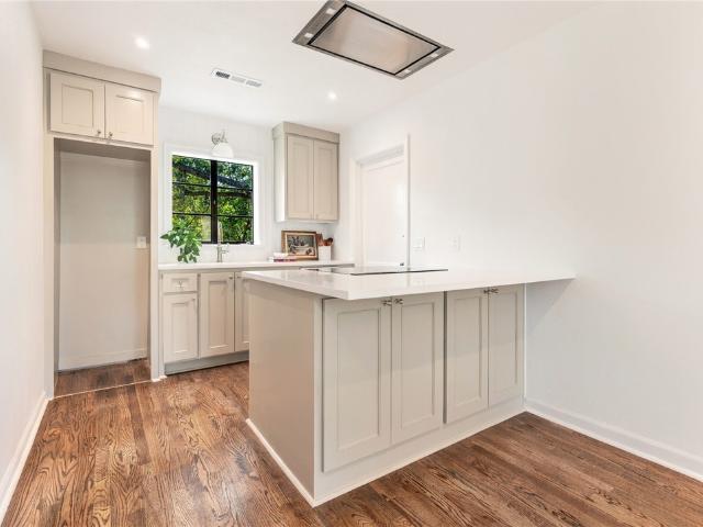 Condo for sale in Fayetteville, Washington County