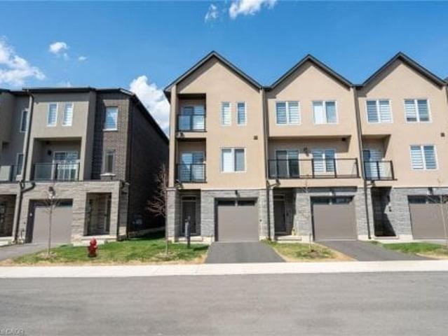 Townhouse for sale in Ancaster, Ontario