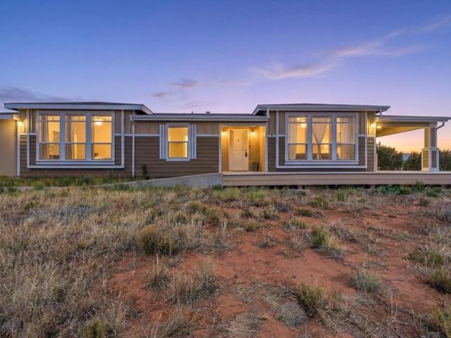 House for sale in Edgewood, New Mexico