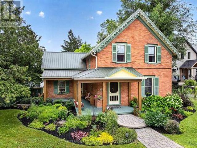 House for sale in Ontario