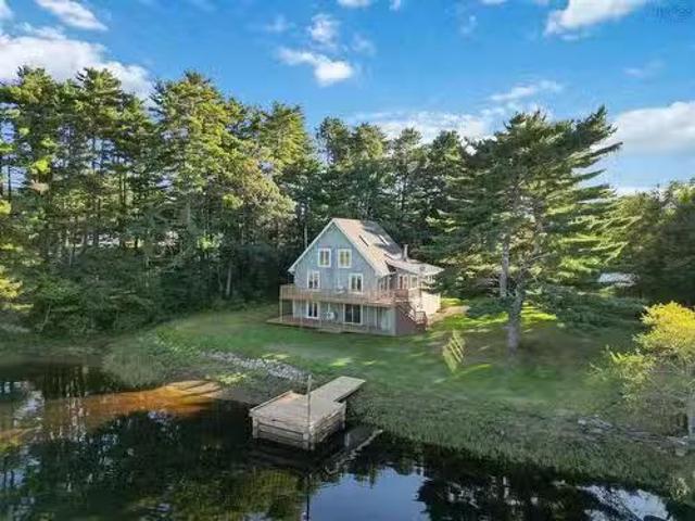 House for sale in Pleasantville, Lunenburg County